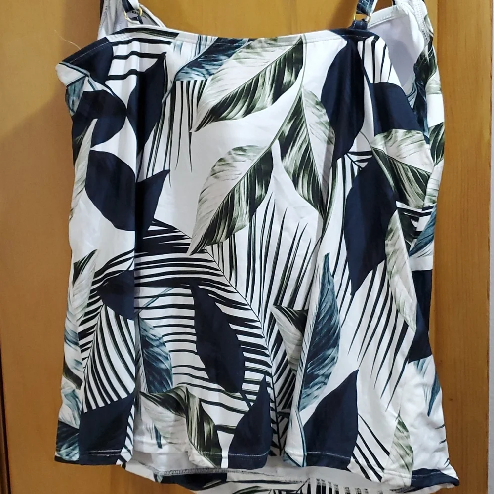 La Blanca Moment of Zen Tankini Top - Picture 3 of 3
